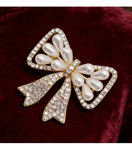 XSB244 - Elegant Pearl Bow Saree Brooch